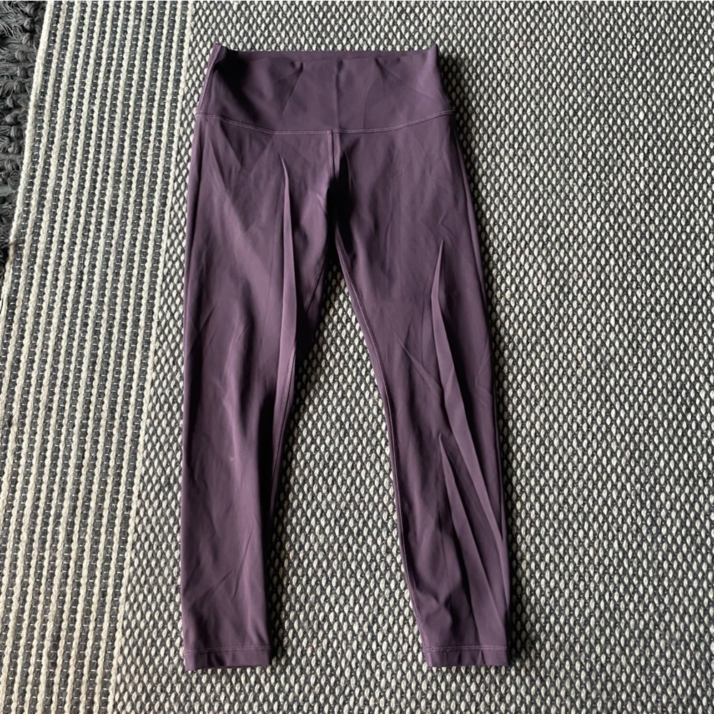 Lululemon size 8 Wunder under tight 25”